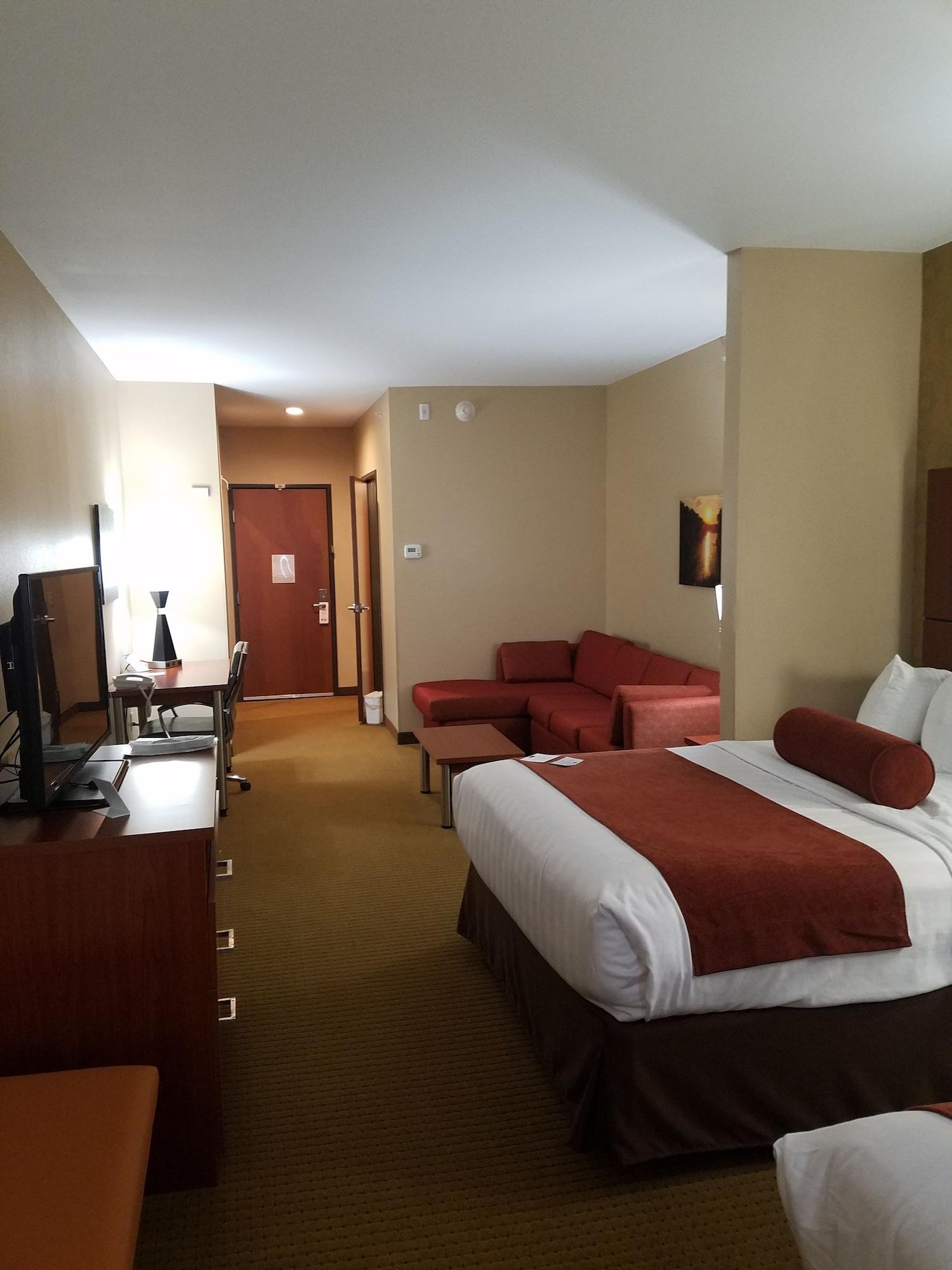 Best Western Plus Finger Lakes Inn&Suites Cortland Eksteriør billede