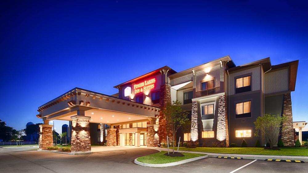 Best Western Plus Finger Lakes Inn&Suites Cortland Eksteriør billede
