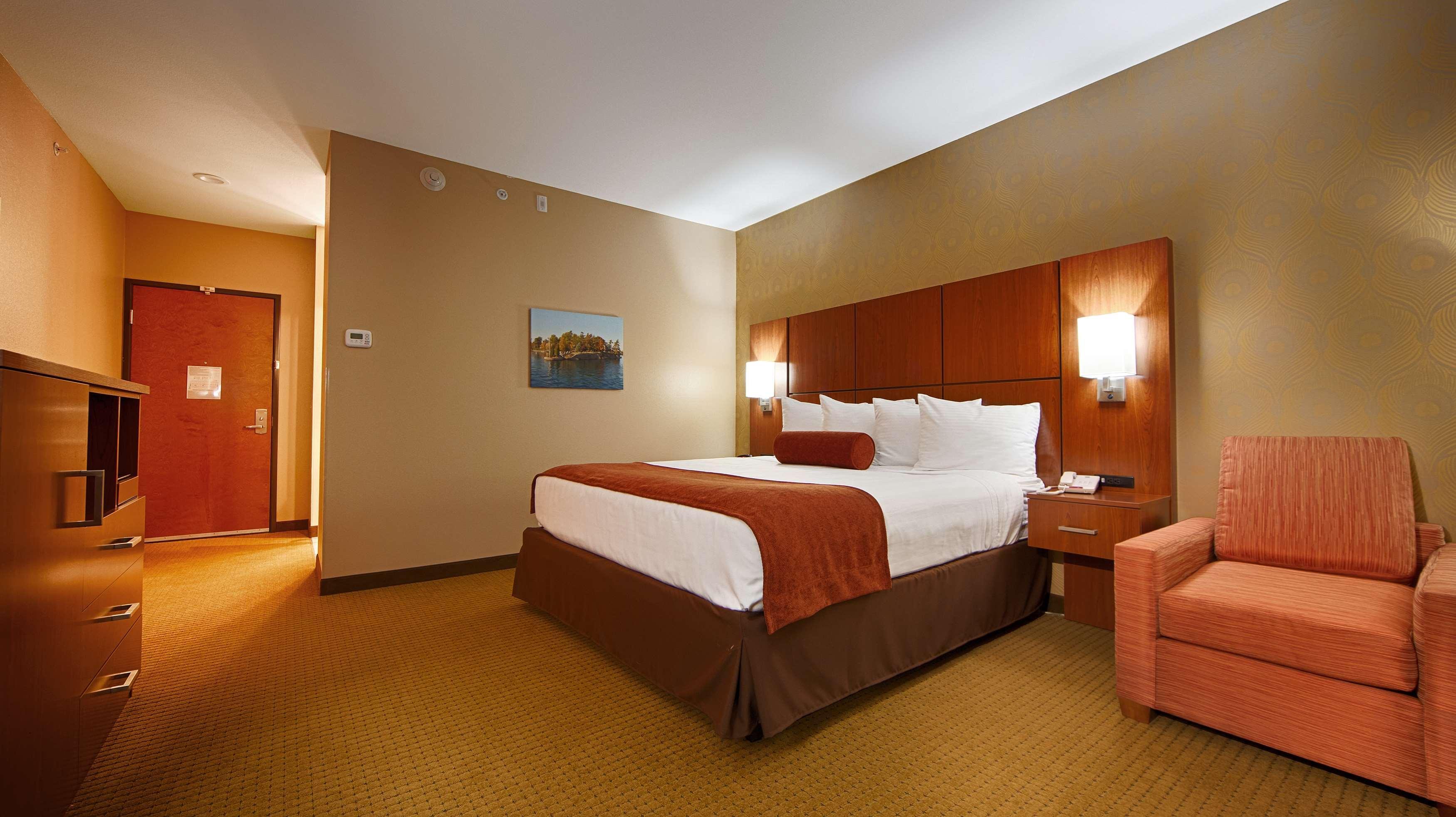 Best Western Plus Finger Lakes Inn&Suites Cortland Eksteriør billede