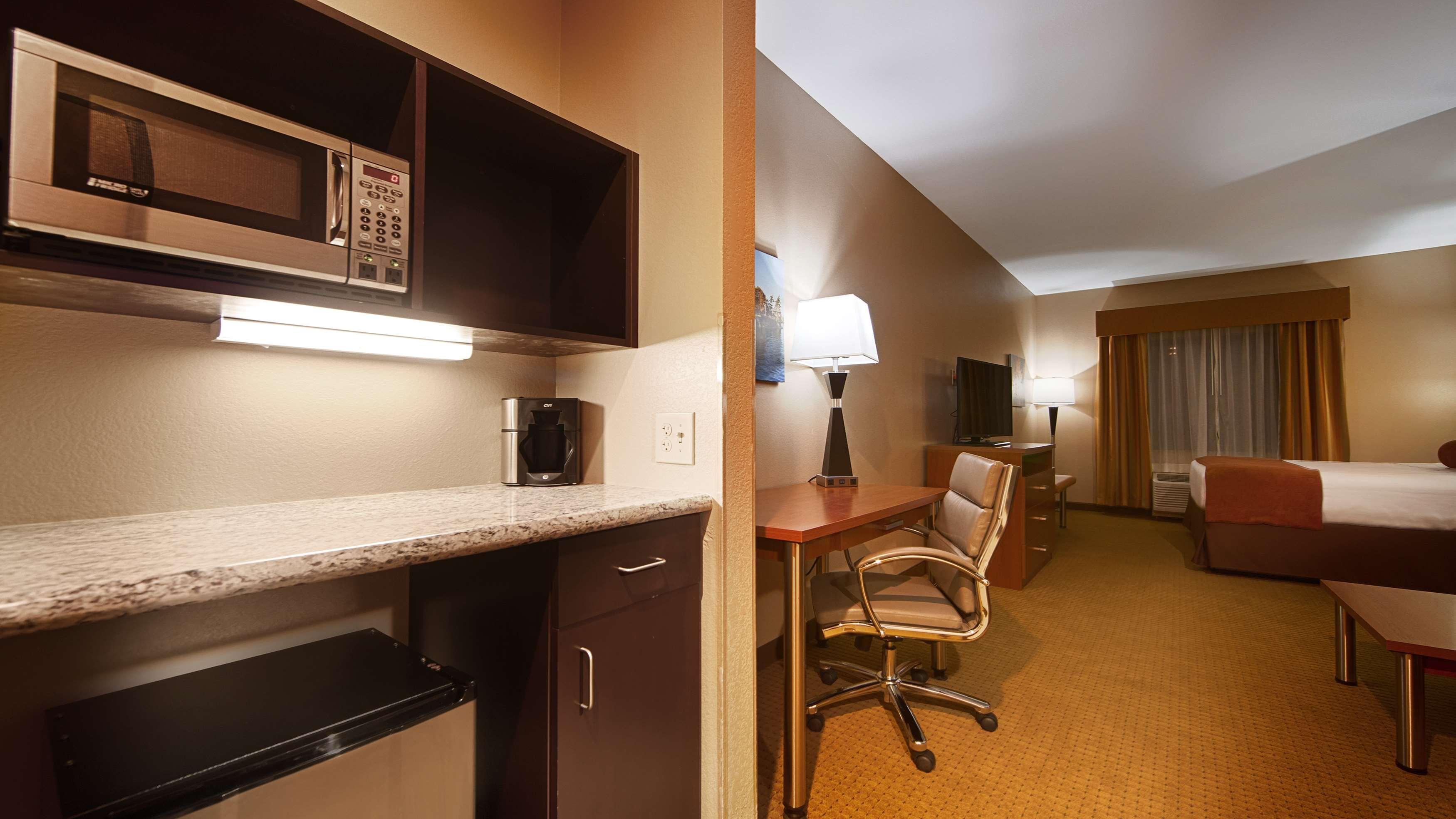 Best Western Plus Finger Lakes Inn&Suites Cortland Eksteriør billede