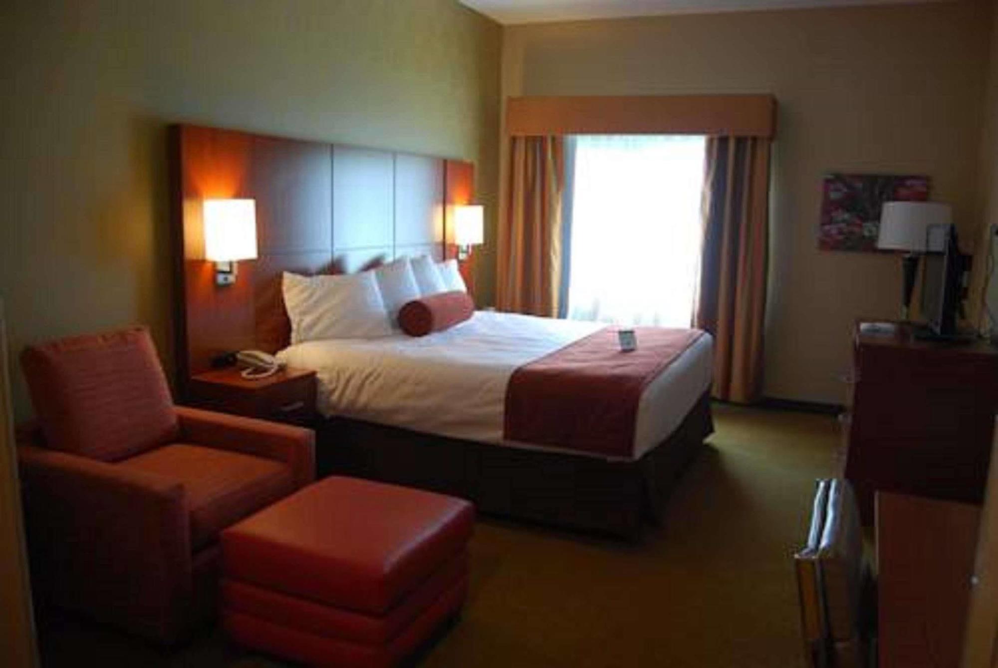 Best Western Plus Finger Lakes Inn&Suites Cortland Eksteriør billede