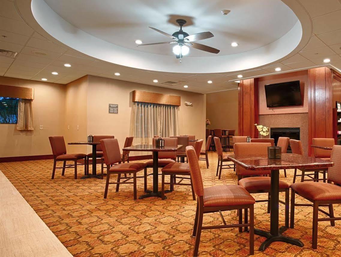 Best Western Plus Finger Lakes Inn&Suites Cortland Eksteriør billede